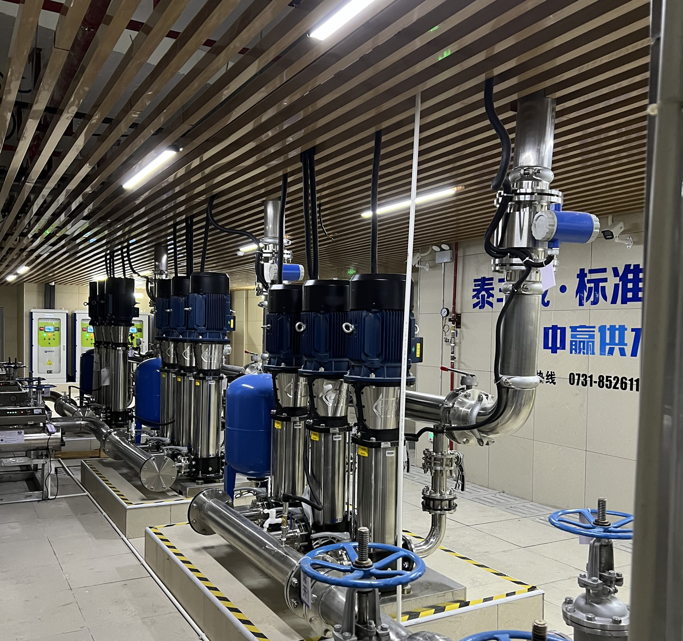 武漢二次供水設備廠家水泵房展示圖